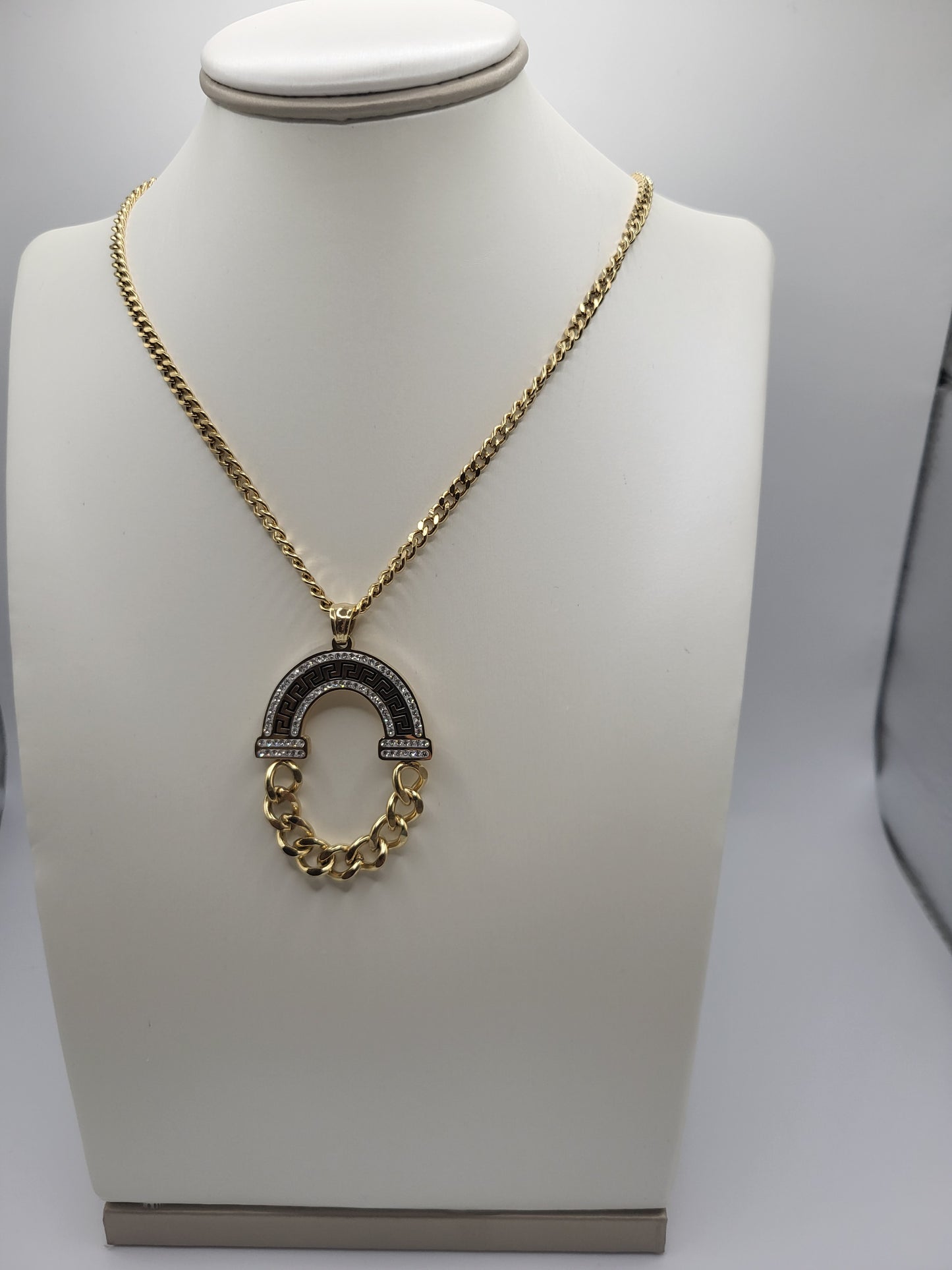 Collier toop V
