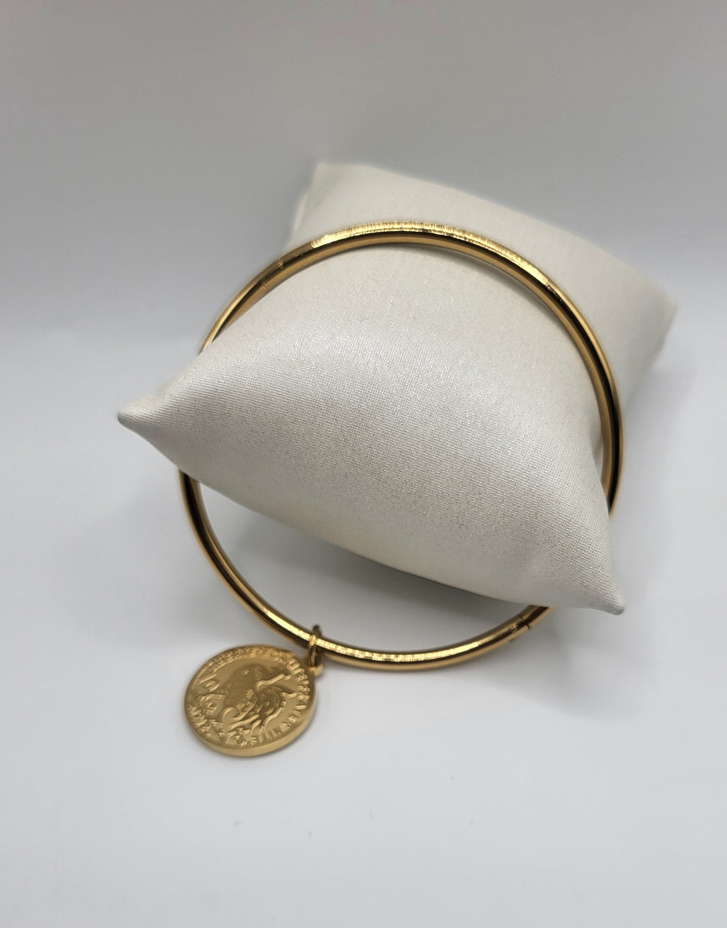 Bracelet simple avec pendentif Louise cq