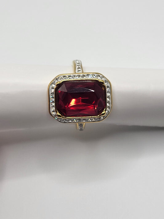 bague avec perle rouge