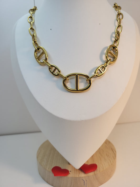 Collier..