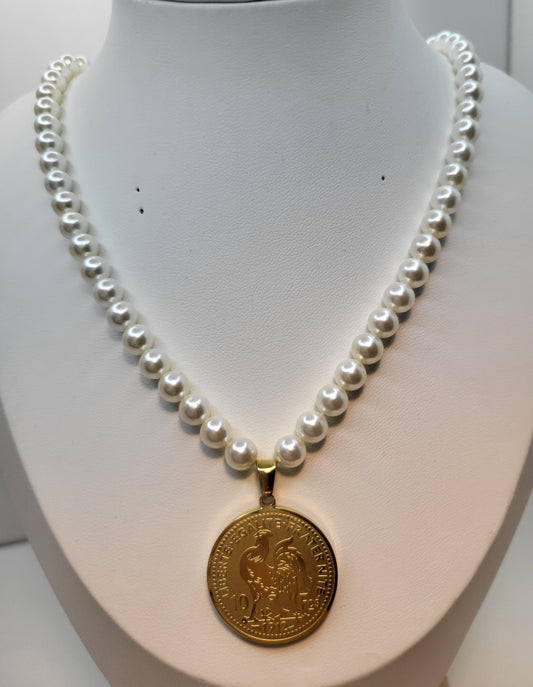 Collier louise avec les pérles bon qualité
