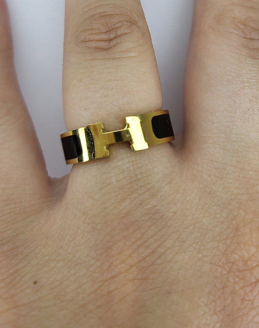 Bague H noir