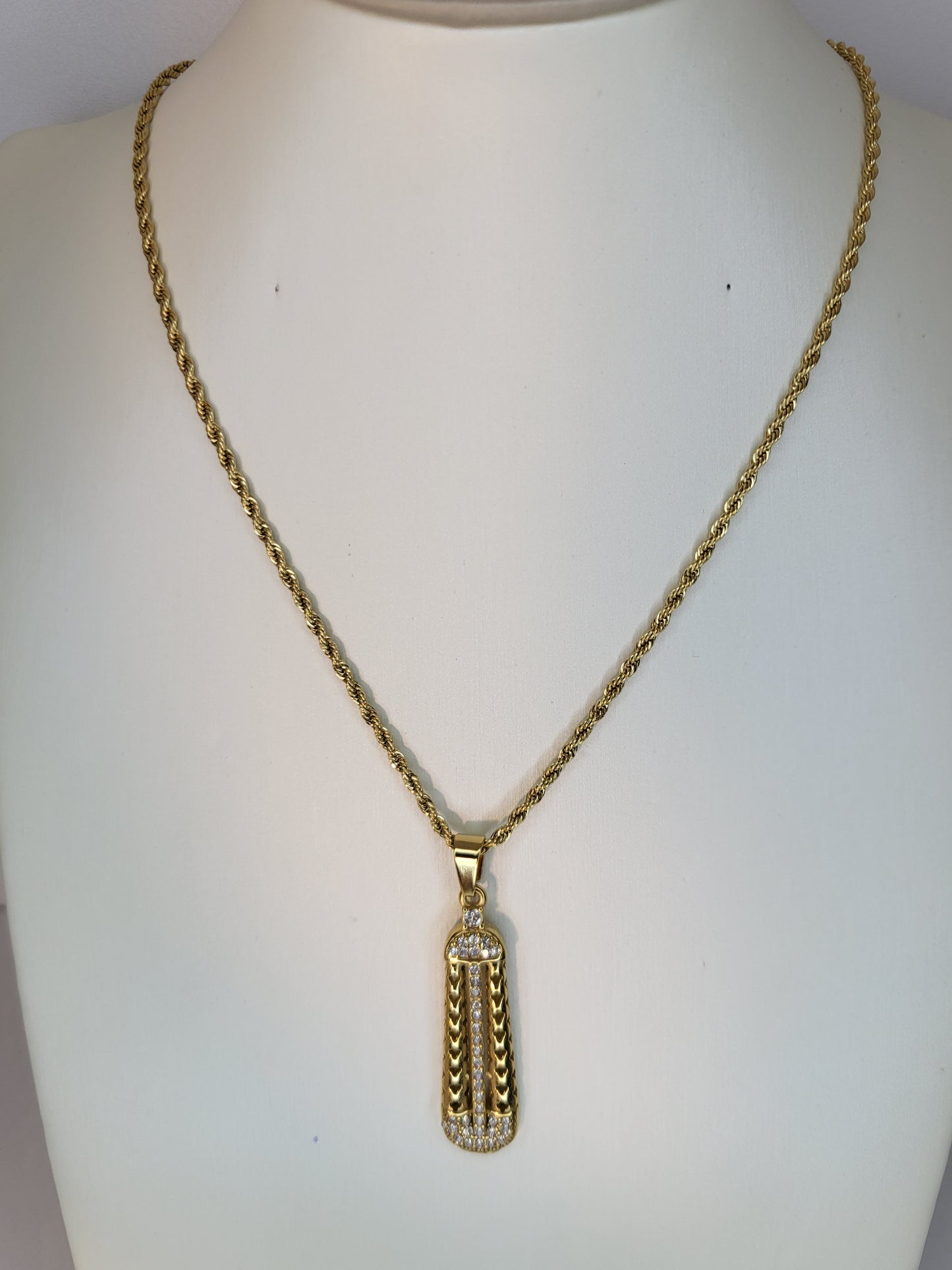 Collier pendentif toop